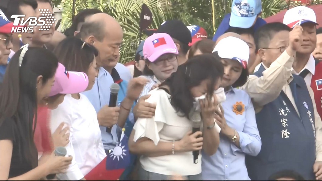 回娘家雲林辦造勢　李佳芬一上台就哭了