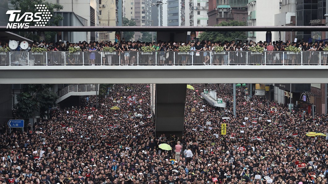 港民最大街頭抗議！　從反送中遊行學英文