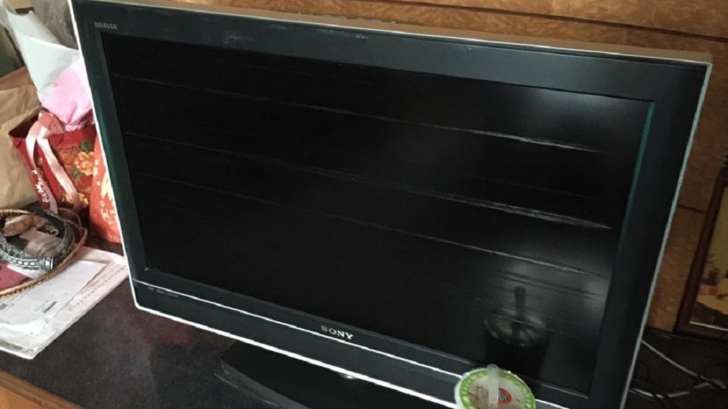 堂弟強佔阿嬤遺產 割電視螢幕洩憤...屋主心生恐懼
