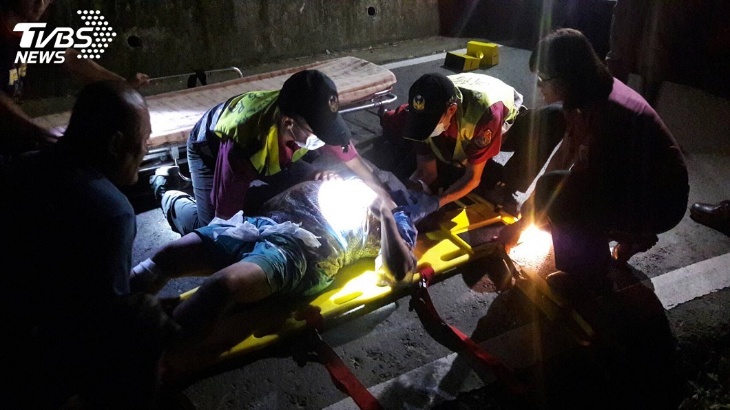 共乘機車山區摔3公尺深邊坡 堂姐妹1死1傷