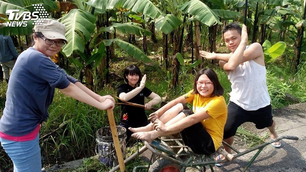 學挖蚵當蕉農 全台59壯遊點帶青年深度體驗
