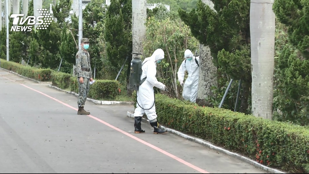 防治登革熱 88名化學兵投入高雄三民及鳳山消毒