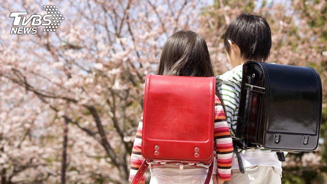 「日本書包」1個8千搶進好市多　網戰：有錢人小孩揹的