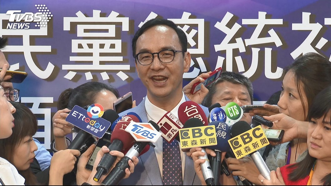 朱立倫自比喬峰 韓像韋小寶、郭是天鷹教主