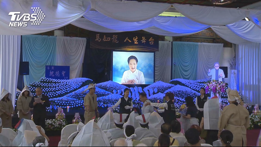 馬如龍80歲人生舞台謝幕 沛小嵐淚崩告別