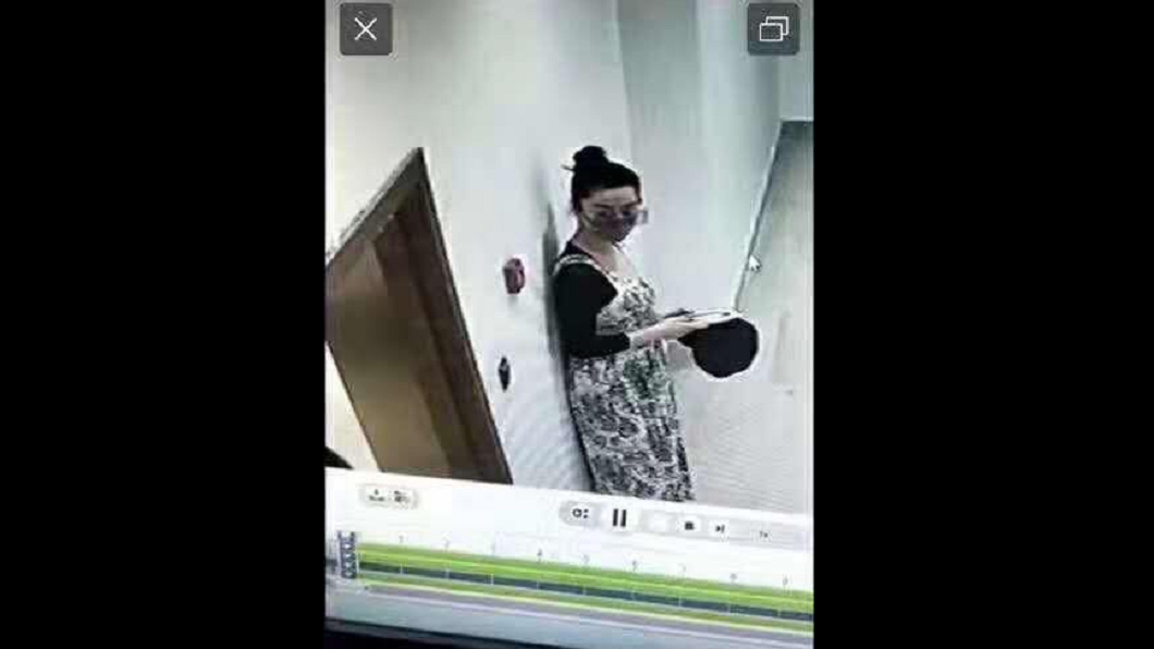 無法確定影片中的人是不是范冰冰。圖/翻攝自微博