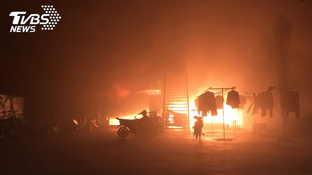 台南官田暗夜惡火　10人睡夢中驚醒跳樓逃生
