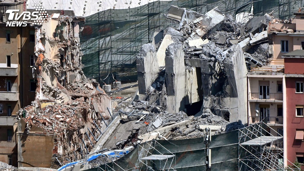 去年橋斷逾40死 熱亞那高架橋爆破重蓋