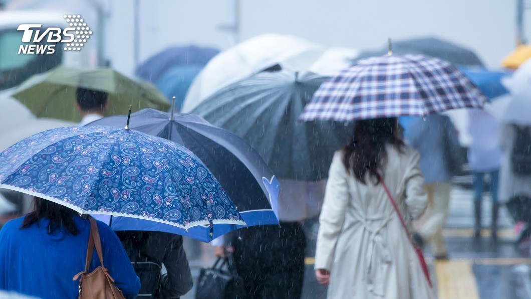 九州暴雨土石崩居民遭活埋 當局急撤121萬人