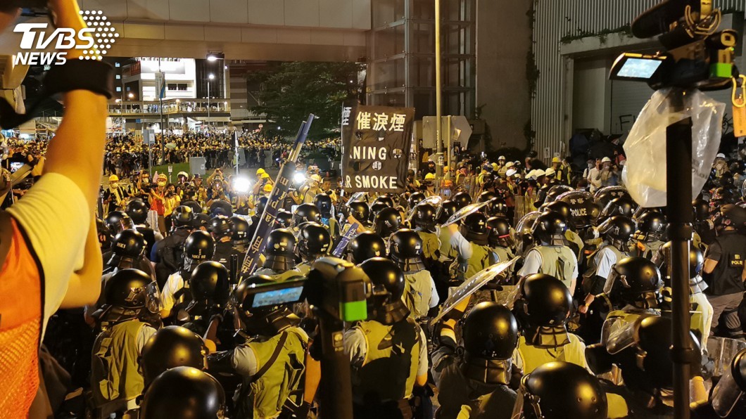 港建制派檢討反送中風波　要自由黨主席辭官