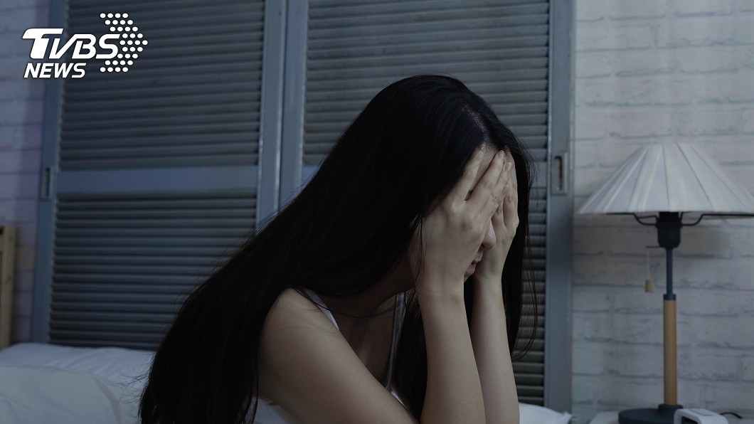 櫃姐被下五鬼符！每晚瘋喊「祂在約我」　鍾馗託夢解救