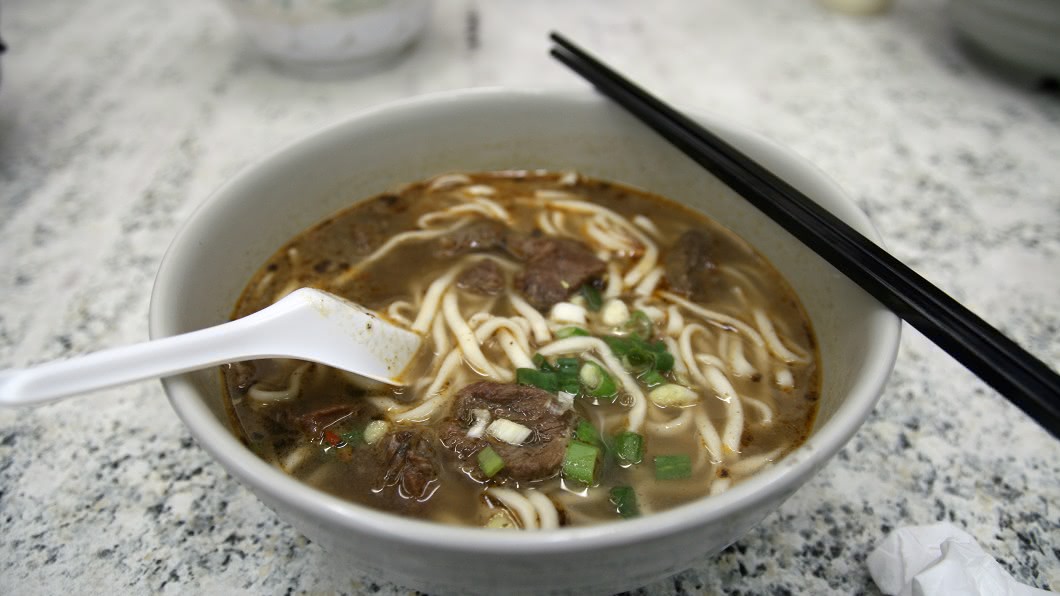 台灣人很可憐?純牛骨熬湯不受歡迎 調味料加一加卻大賣