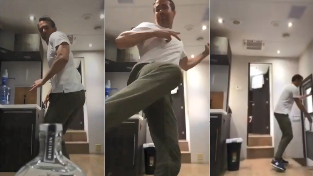 Ryan Reynolds瓶蓋挑戰竟落荒而逃。圖／截自Ryan Reynolds Twitter