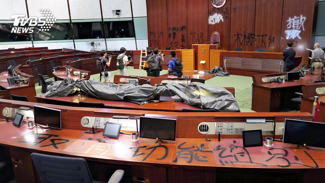 英國表態挺香港抗爭 英陸爆外交口水戰