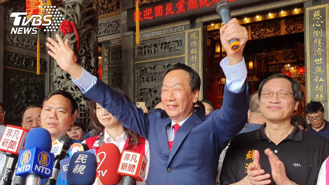 郭台銘屏東開支票　當總統高鐵延伸屏東