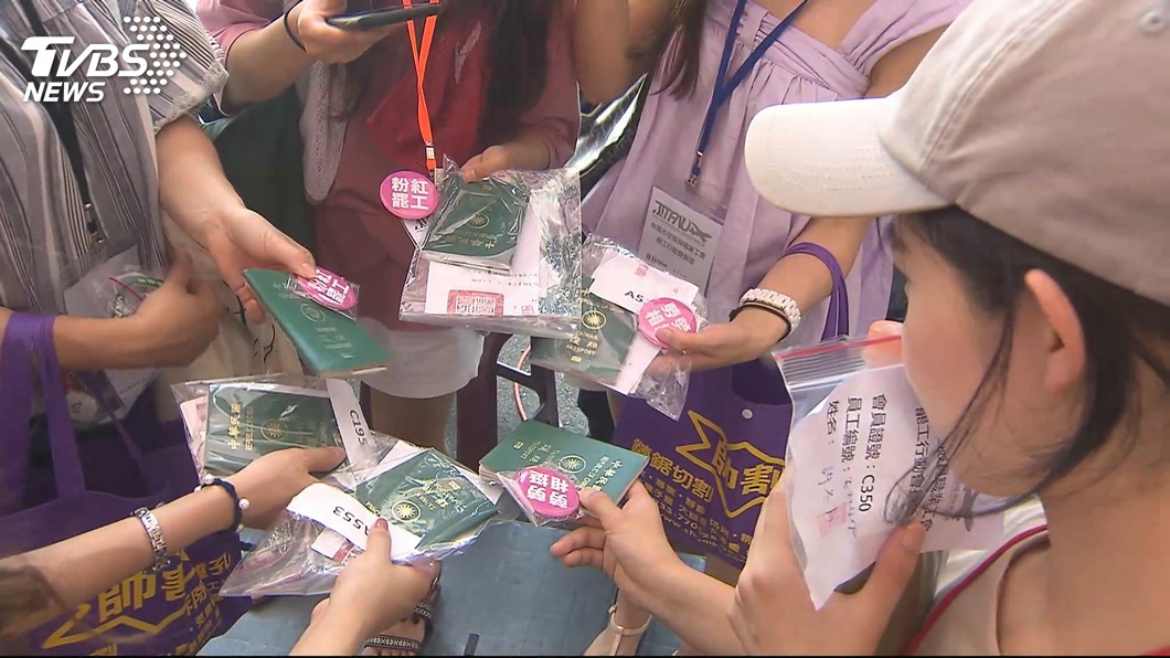 當年罷工取消上千航班!憂航勤請假延燒春節 旅行業急籲長榮解決