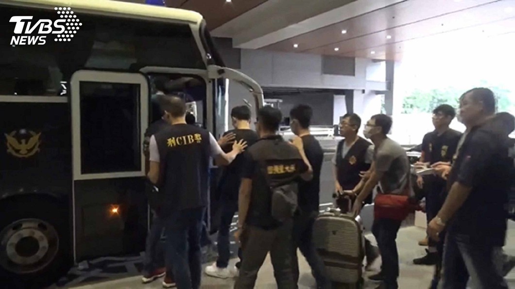 台韓合作破獲詐騙機房 22人遣返回台偵辦