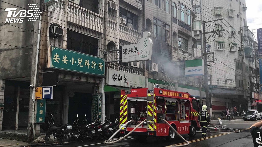 桃園出租套房火警 受困3女1男救出送醫