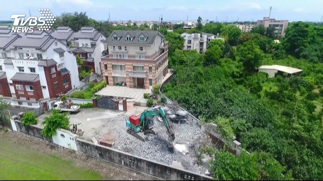 李佳芬農舍主建物 雲縣府古坑公所初勘認有違建