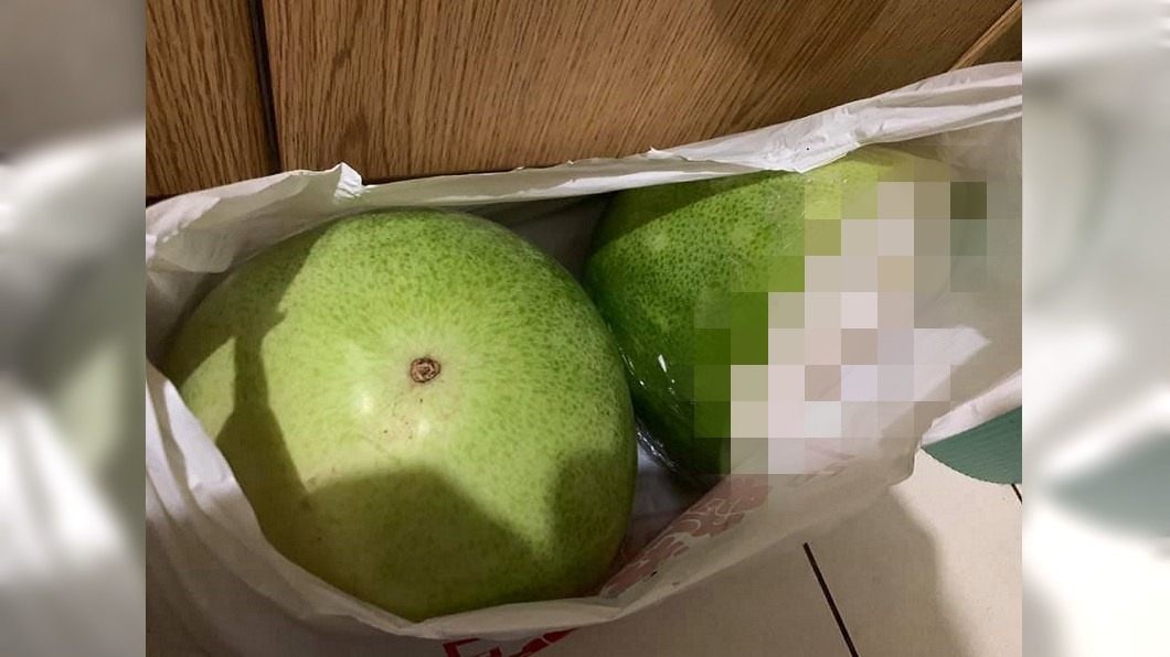 弟送1袋西瓜!他一切見「厚實白肉」驚呆 千人笑瘋