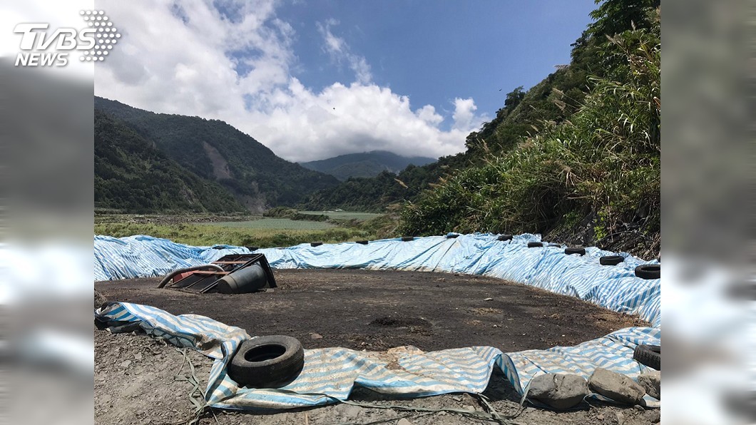 蘭陽溪上游遭人偷倒200公噸生雞糞 縣府開罰