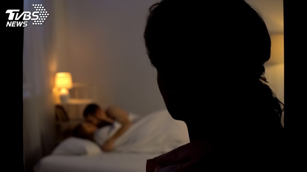 眼見真的為憑？目擊夫上摩鐵外遇　真相曝光超毛的