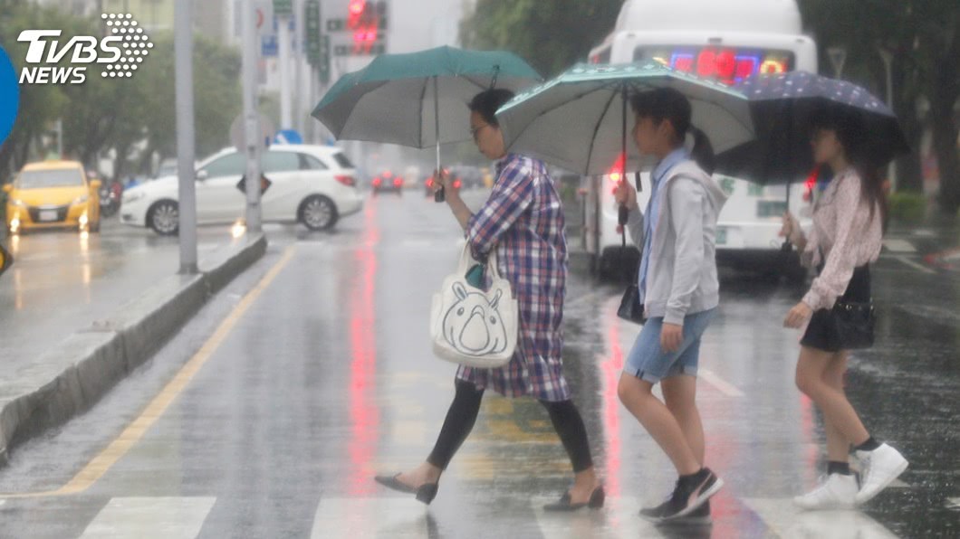 外出注意！東北風影響　北北基宜大雨特報