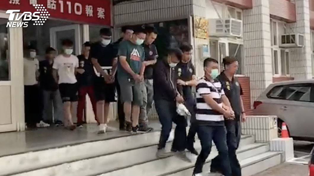 砸車砍人倒廢土強佔地　竹南惡霸黑幫8人落網
