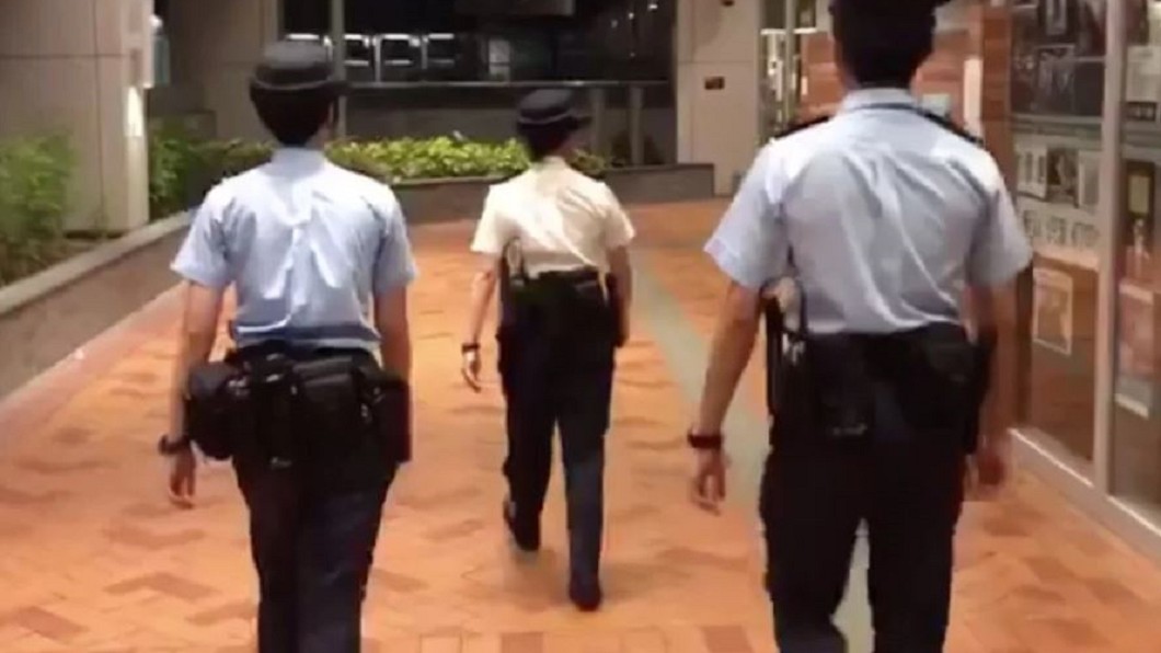 穿制服港警竟進入港大! 校長譴責抗議挨轟