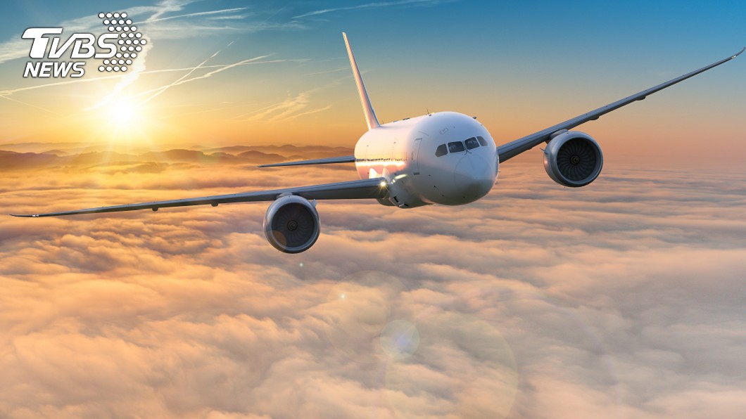 想把空姐 男謊稱飛機有炸彈「不讓妳飛」