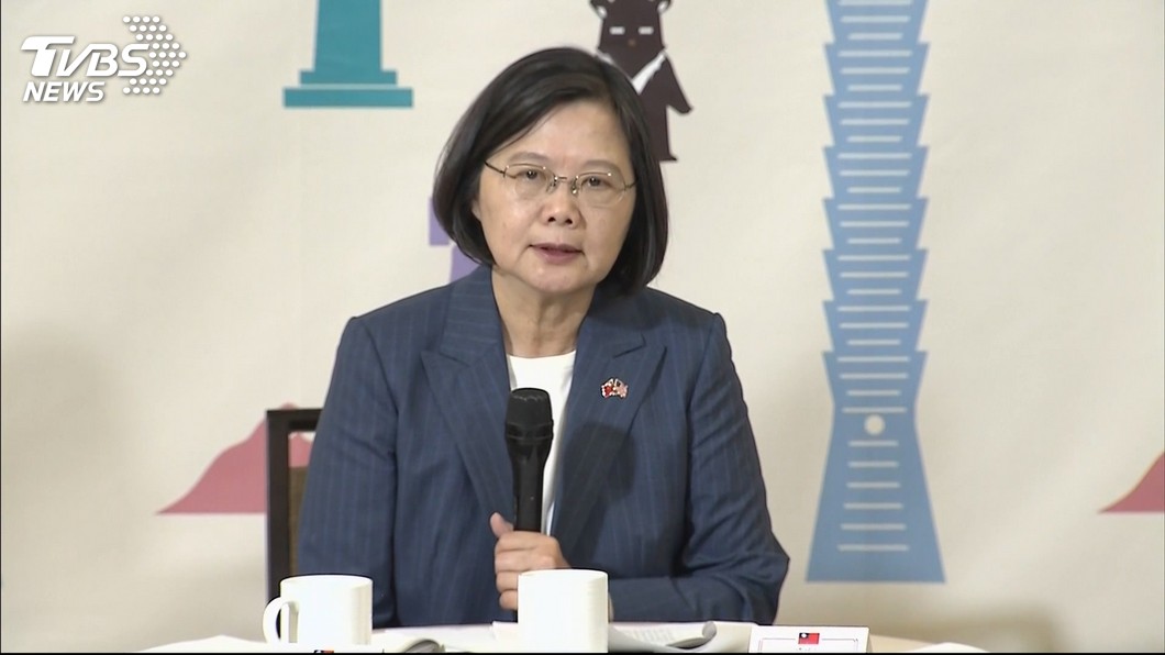 國安官員挾9800條免稅菸 總統蔡英文最新回應