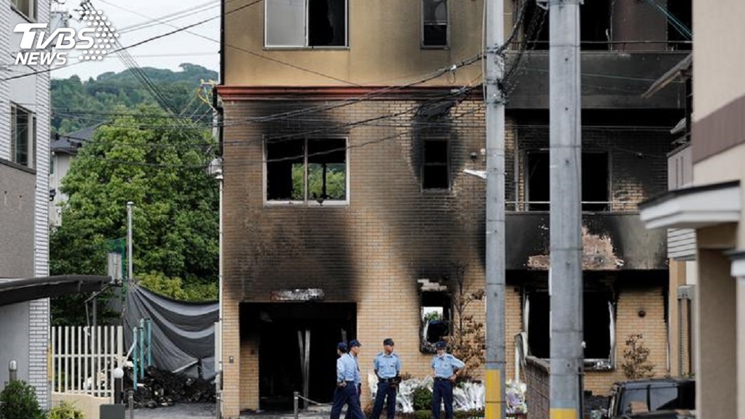 嫌犯拿刀徒步場勘　京都動畫新監視畫面