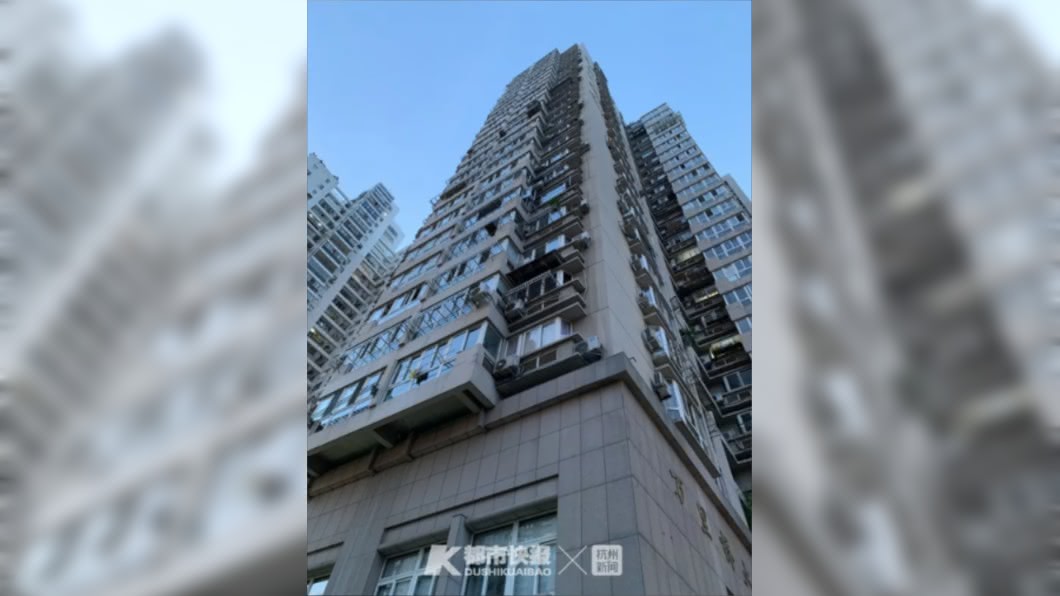 孫女被反鎖大哭　奶奶學「蜘蛛人」爬窗26樓慘墜身亡