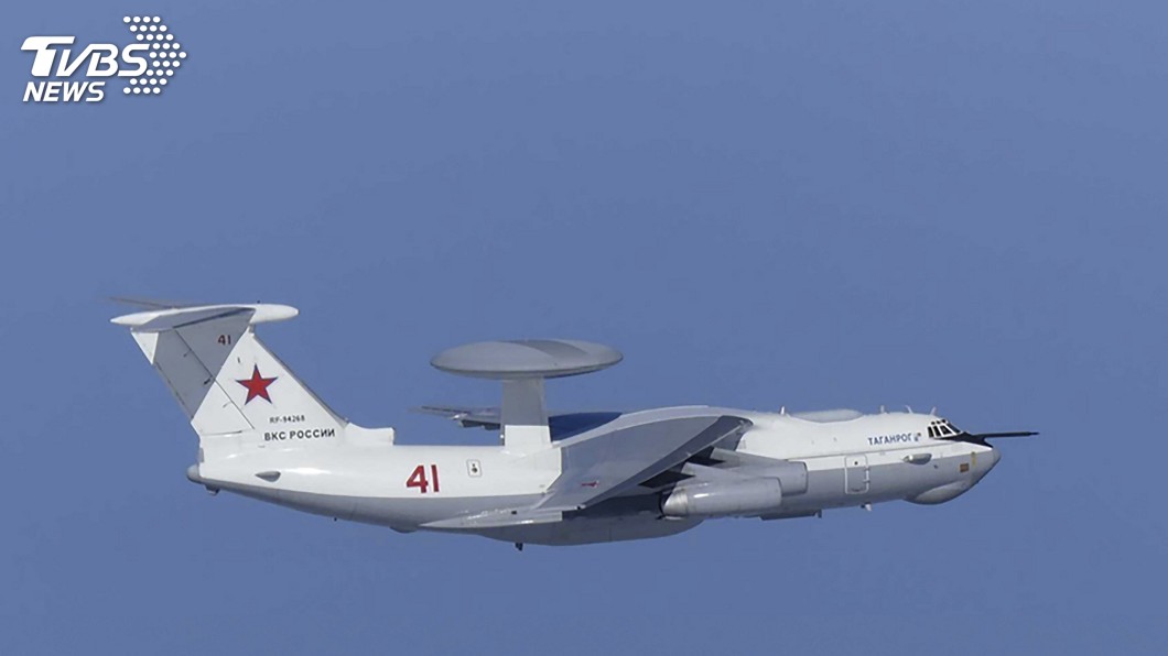 俄軍機闖南韓領空 韓軍機射360子彈驅趕