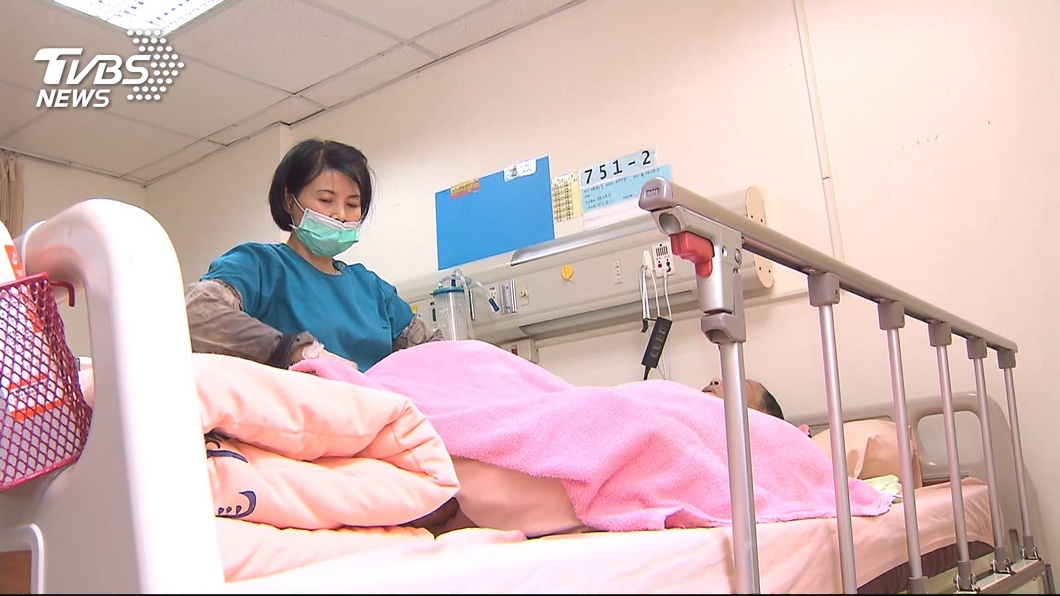 看護超重者1日3千遭嗆「吸血」 專家:價合理