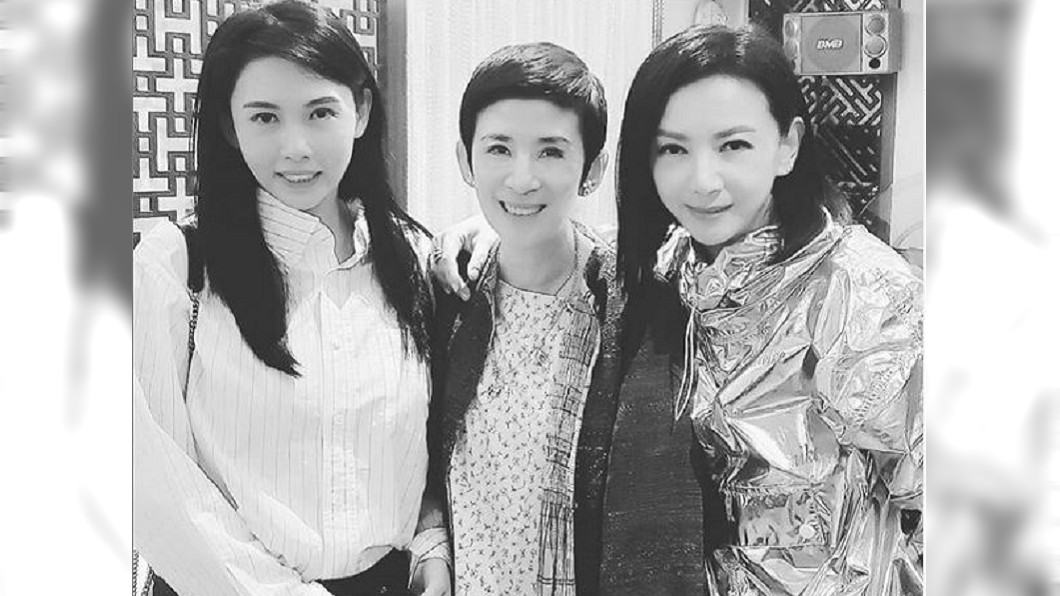 邱淑貞、吳君如和曾華倩，當年都是紅極一時的美女。(圖／翻攝自曾華倩IG)
