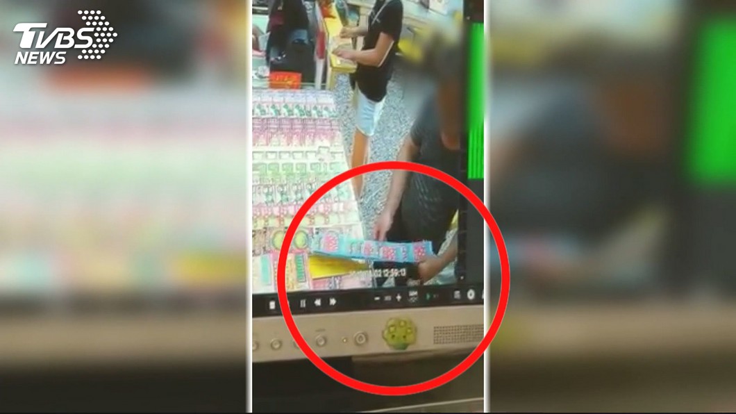 專偷刮刮樂塞包包 台中2彩券行連遭竊