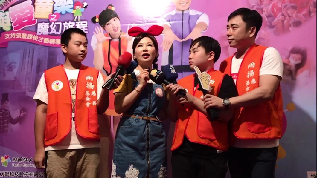 小彬彬「禁愛令」纏身 小小彬:先賺8百萬再交女友