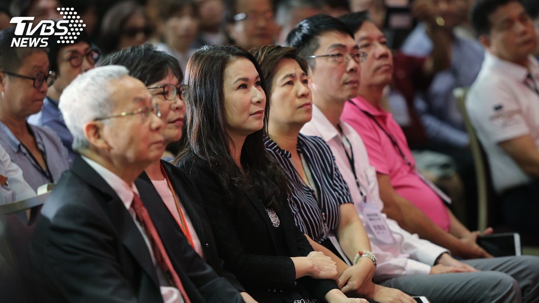 現身民眾黨創黨大會 劉宥彤稱以個人身分祝福