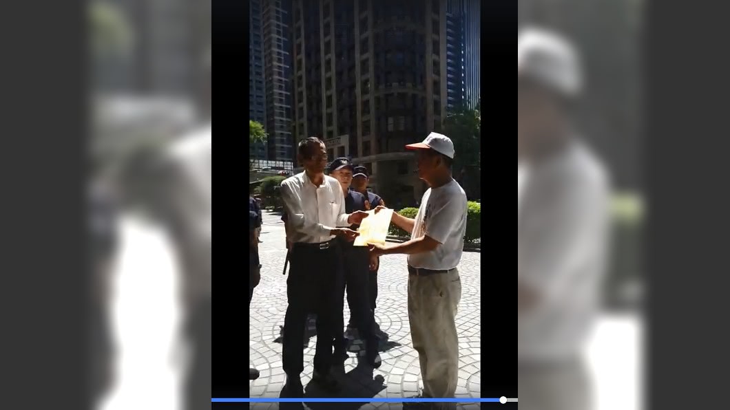 全民拔菜總部遞交陳情書。圖/翻攝全民拔菜總部臉書