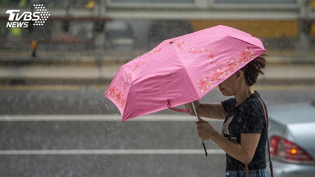 雨炸北北基等5縣市!新颱最快今晚成形 預測路徑曝