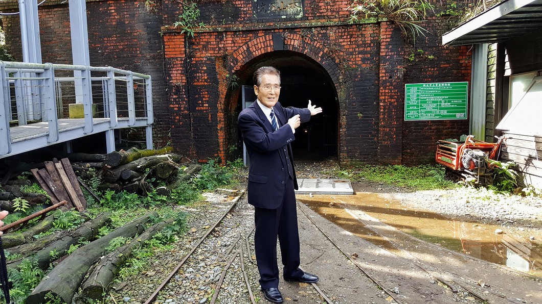 鬼門關前走一遭!石英一度陷入昏迷 兒捐肝續命
