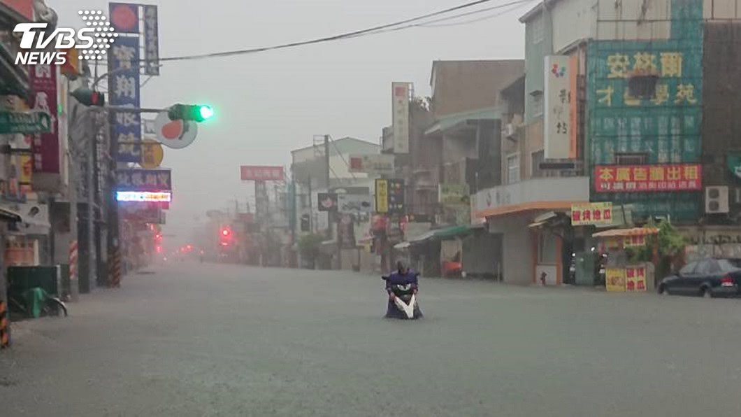 一夜雷雨傳積淹水 台南緊急宣布停班停課