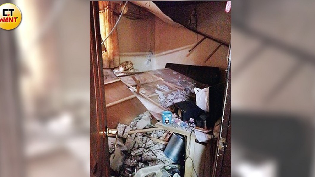 你敢住嗎?天花板崩落牆倒塌 一家剩客廳能睡