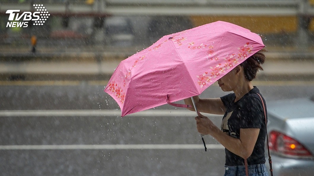 西南風持續偏強 中南部嚴防豪大雨