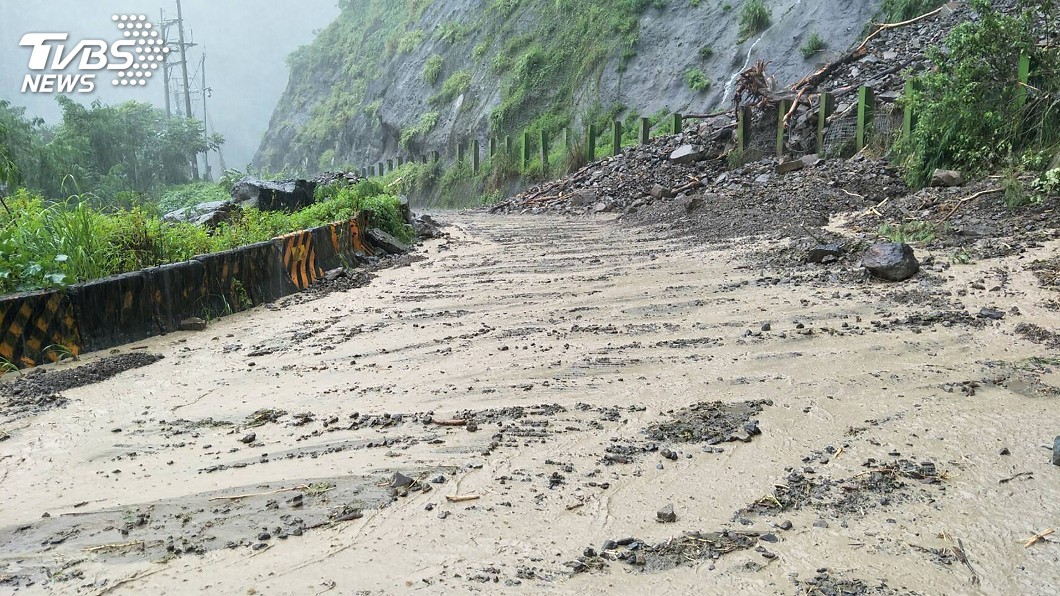 雨炸高屏山區 部分道路受損封閉