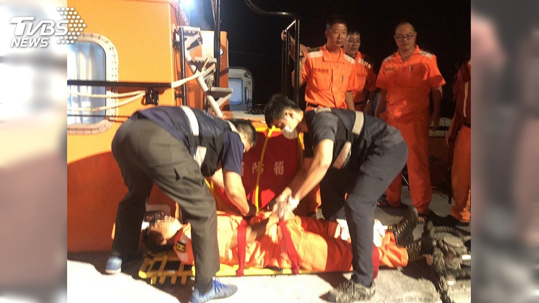 金門海巡摸黑取締陸船 2隊員輕重傷
