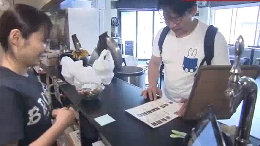 理髮還能聊生意　看日本「複餐店」概念