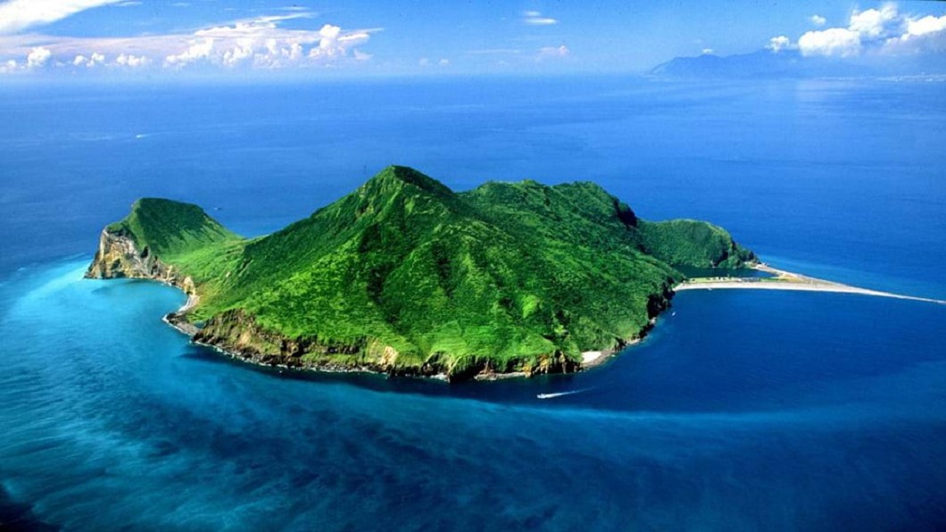 台灣觀巴行程路線 外籍旅客最愛暢遊宜蘭龜山島