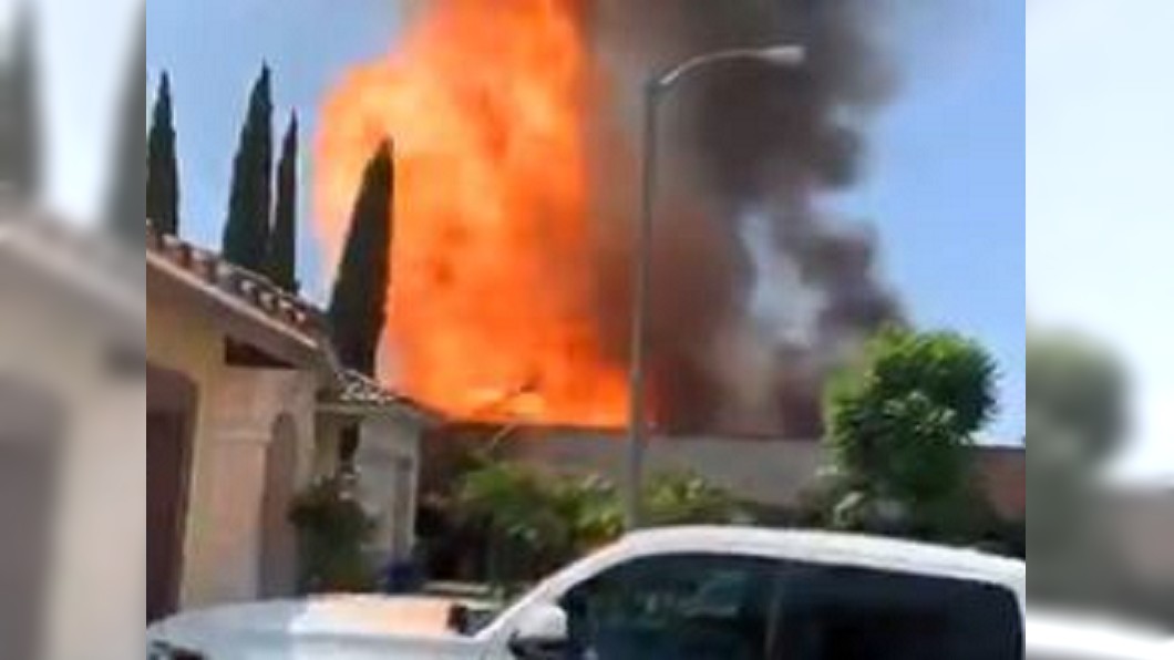 非法製毒廠爆炸起火「飄化學味」! 居民:以為是空屋